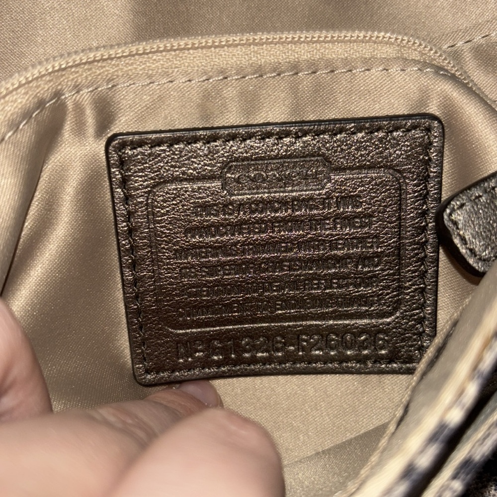 Coach Cross Body Bag - Picture 5 of 5